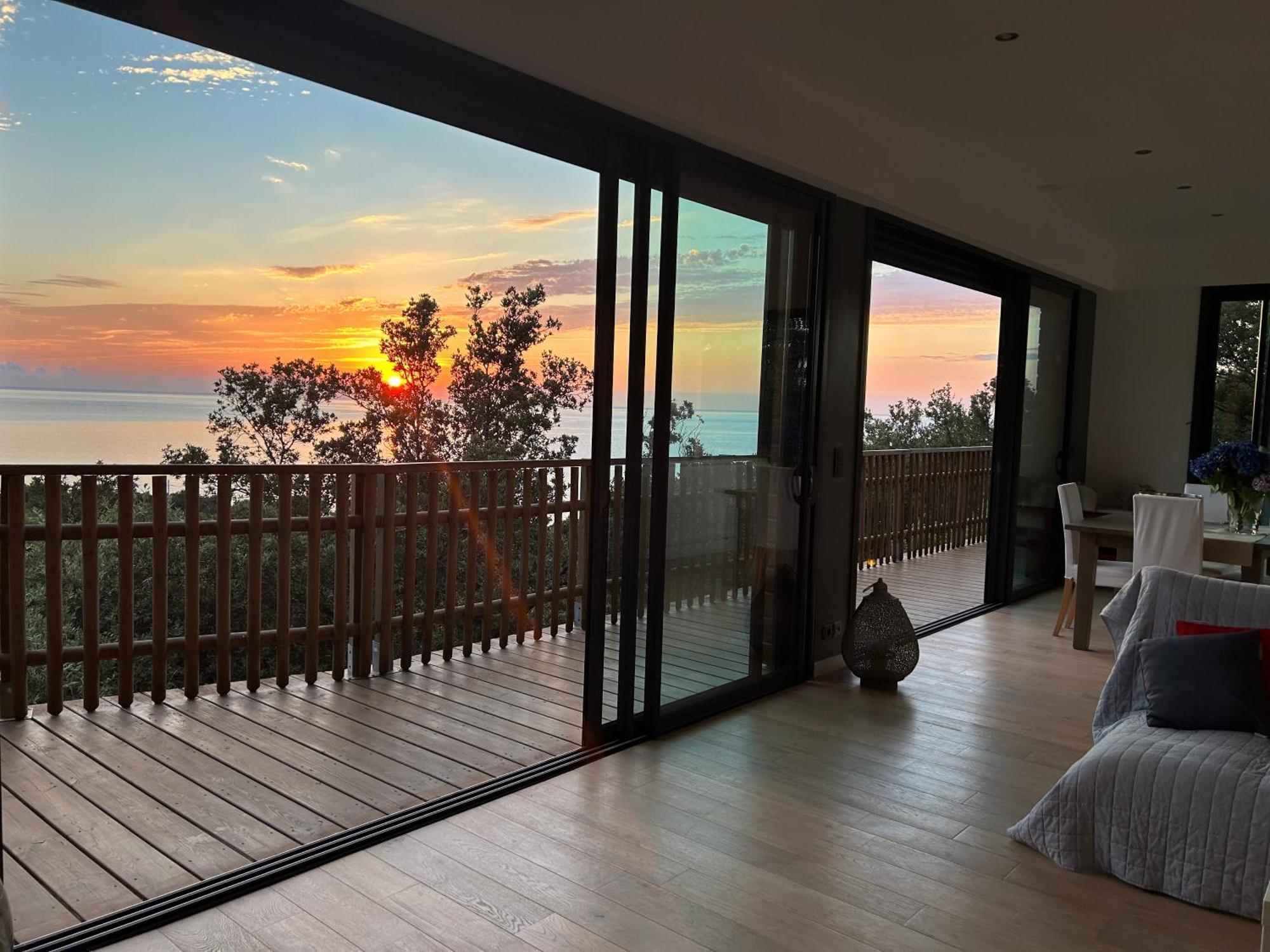 Villa L'Alpana En Bois Vue Mer A 180 Degres ซารี โซเลนซารา ภายนอก รูปภาพ